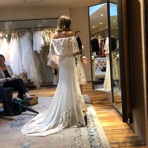 Daughters of Simone NWT nomadic gown